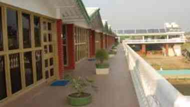 Rajhans Hotel & Resort em Pauri, IN