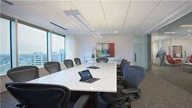 BusinesSuites Hughes Landing в The Woodlands, TX