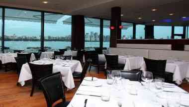 Waterside Restaurant & Catering в North Bergen, NJ