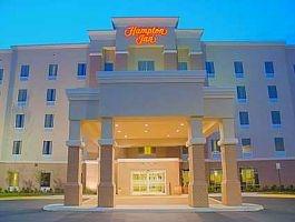 Hampton Inn Gainesville-Haymarket image