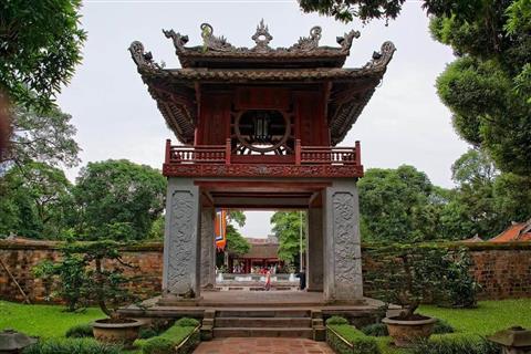 TEMPLE OF LITERATURE (VĂN MIẾU)