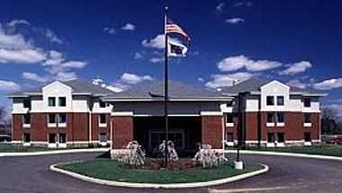 Hampton Inn & Suites Newtown в Yardley, PA