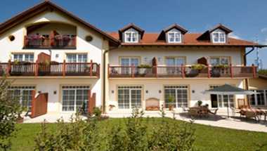 Glasl'S Landhotel a Munich, DE