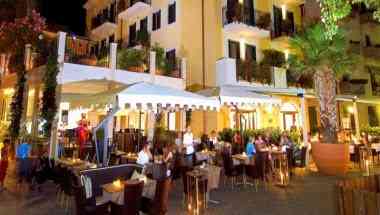 Hotel del Porto a Torri del Benaco, IT