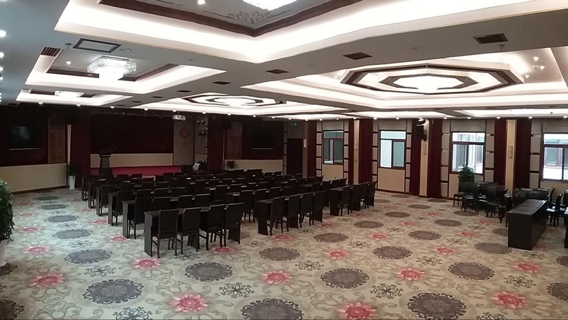 รูปสถานที่จัดงาน