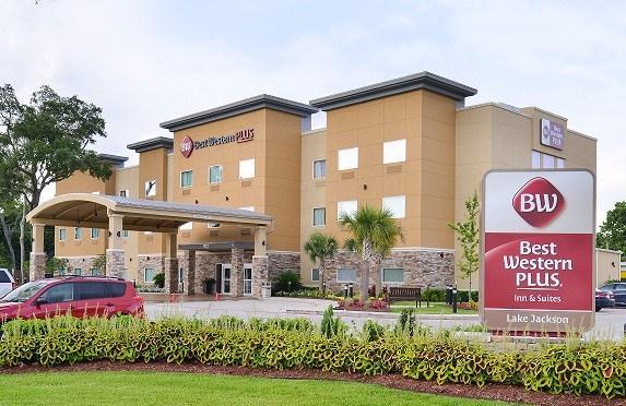 Best Western Plus Lake Jackson Inn & Suites image
