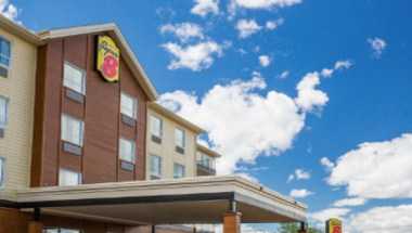 Super 8 by Wyndham Mont Laurier in Mont-Laurier, QC