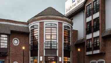 Lemon Tree Primer, Ulsoor Lake i Bengaluru, IN