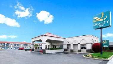 Quality Inn Redding near I-5 in Redding, CA