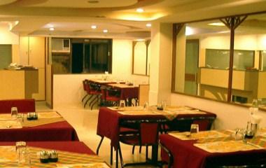 Hotel Shalom international em Chiplun, IN