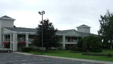 Red Carpet Inn - Coxsackie i Coxsackie, NY