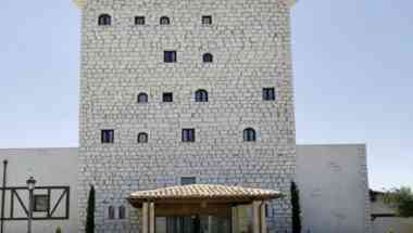 Hotel Chateau Pago De Cirsus в Ablitas, ES