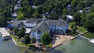 Oakwood Resort в Syracuse, IN