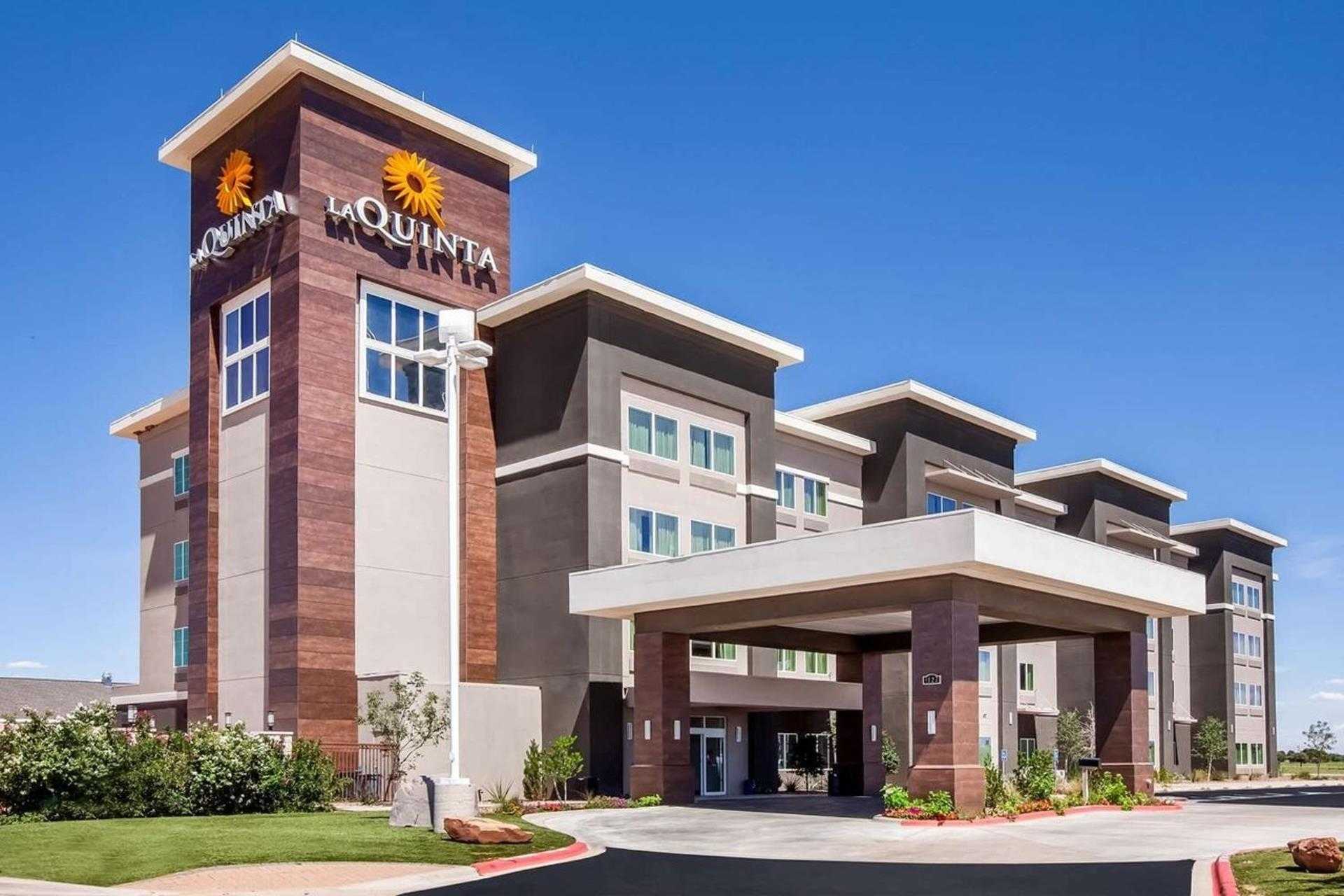 La Quinta Inn & Suites by Wyndham Odessa North, Odessa, TX