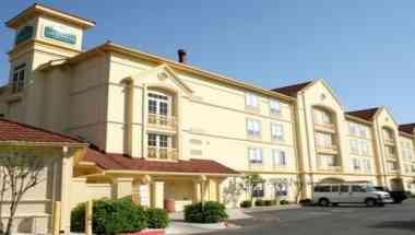 La Quinta Inn & Suites by Wyndham Alexandria Airport, Alexandria, LA