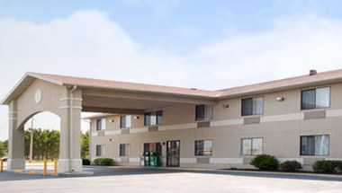 Super 8 by Wyndham Park Rapids i Park Rapids, MN