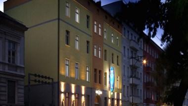 Melarose Feng Shui Hotel image