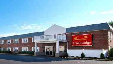 Econo Lodge Inn and Suites Airport a Windsor Locks, CT