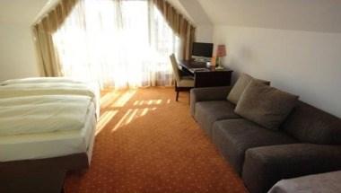 Parkhotel Leiser image