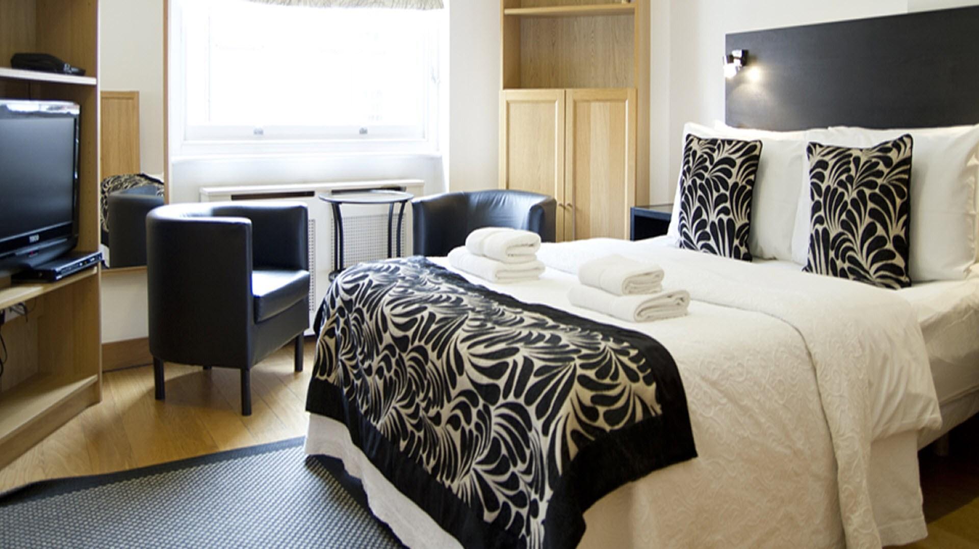 Studios2Let Serviced Apartments image