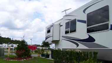 Pecan Park RV Resort in Jacksonville, FL
