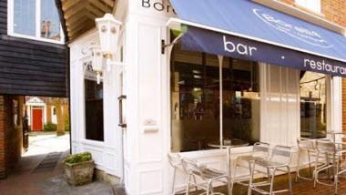 Borellis в Farnham, GB1