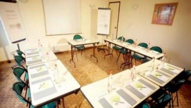 Hotel Campanile Paris Ouest - Gennevilliers Port à Nanterre, FR