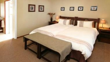 Thatchwood Country Lodge в St Francis Bay, ZA