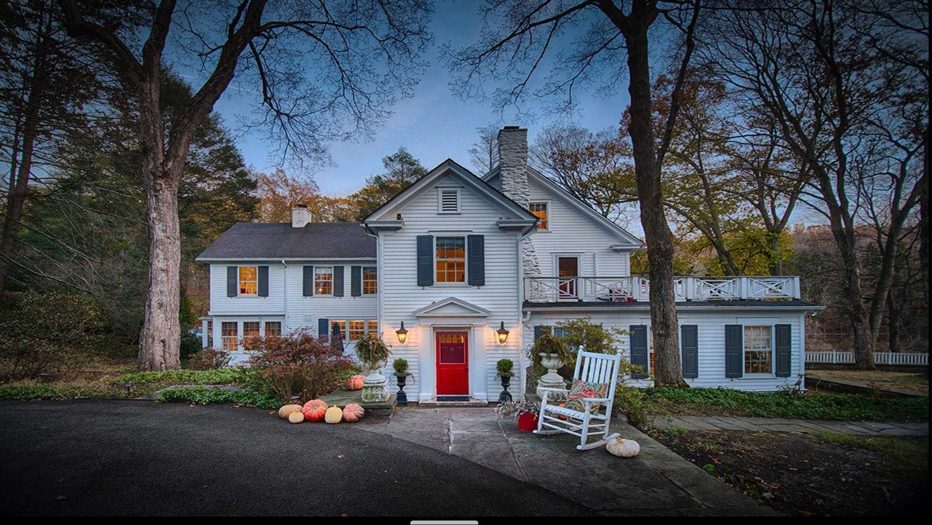 Lakewood Estate in Croton-On-Hudson, NY