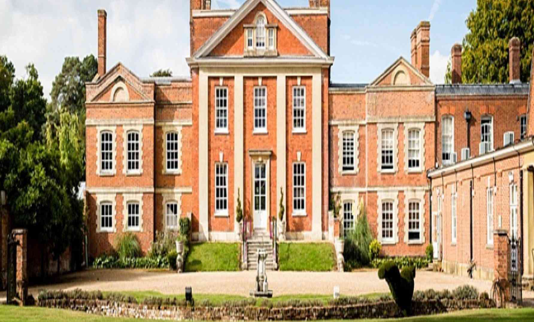 Warbrook House Hotel, Hook, GB1