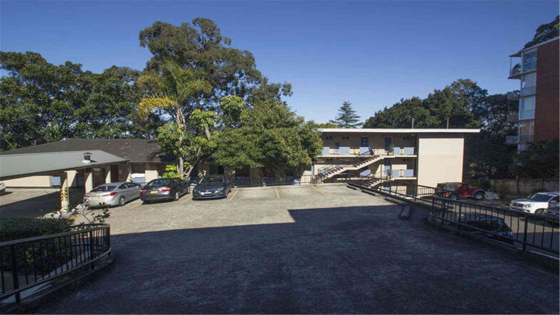 Twin Towers Inn in Sydney, AU