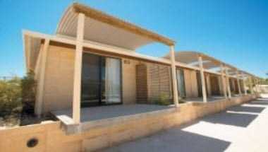 Monkey Mia Dolphin Resort in Perth, AU