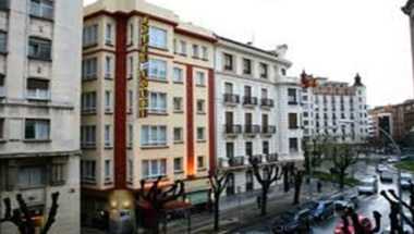 Hotel Yoldi i Pamplona, ES