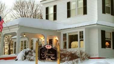 The Brewster Inn em Dexter, ME