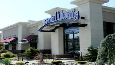 Houlihan’s - Eatontown в Long Branch, NJ