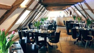 รูปสถานที่จัดงาน