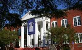 Statesboro Convention and Visitors Bureau à Statesboro, GA