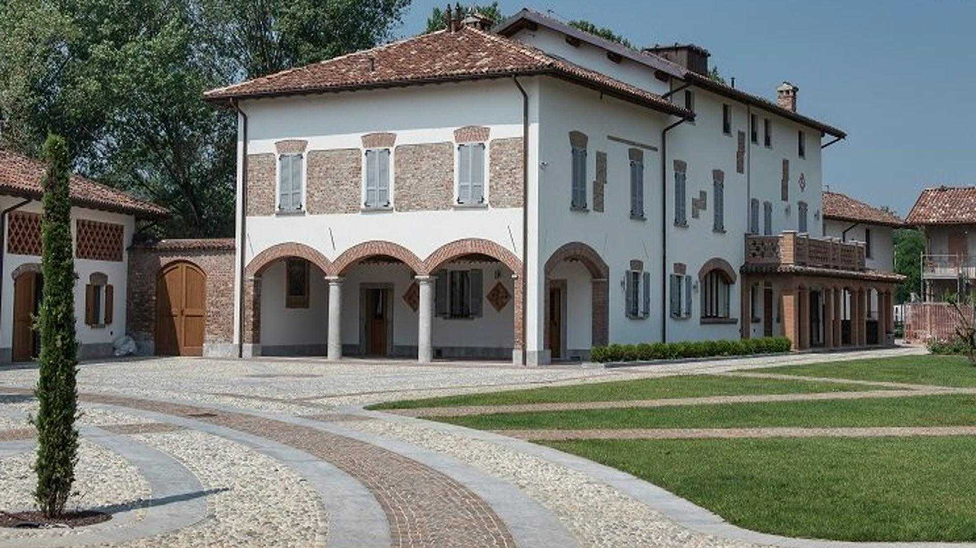 Hotel Sesmones a Cornegliano Laudense, IT