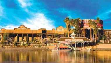 The New Pioneer Hotel and Casino a Laughlin, NV