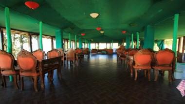 Vatika Resorts a Shimla, IN