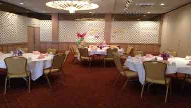 Pagoda Floating Restaurant and Catering в Honolulu, HI