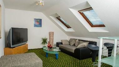 Hotel Leo, Muehlhausen, DE