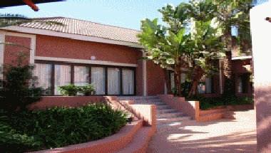 Eagle's Nest - Lodge & Convention Centre в Johannesburg, ZA