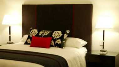 Eight Nicholson in Perth, AU