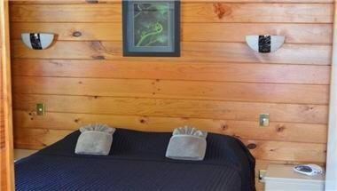 Cedarwood Lakeside Motel and Conference Venue in Rotorua, NZ