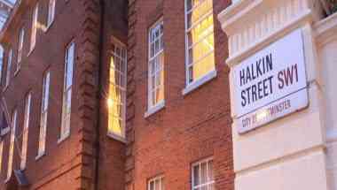 The Caledonian Club в London, GB1