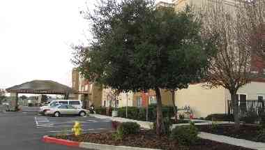 Best Western Plus Delta Inn & Suites a Oakley, CA