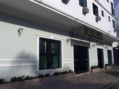 Alzira Plaza Hotel в Sao Lourenco, BR