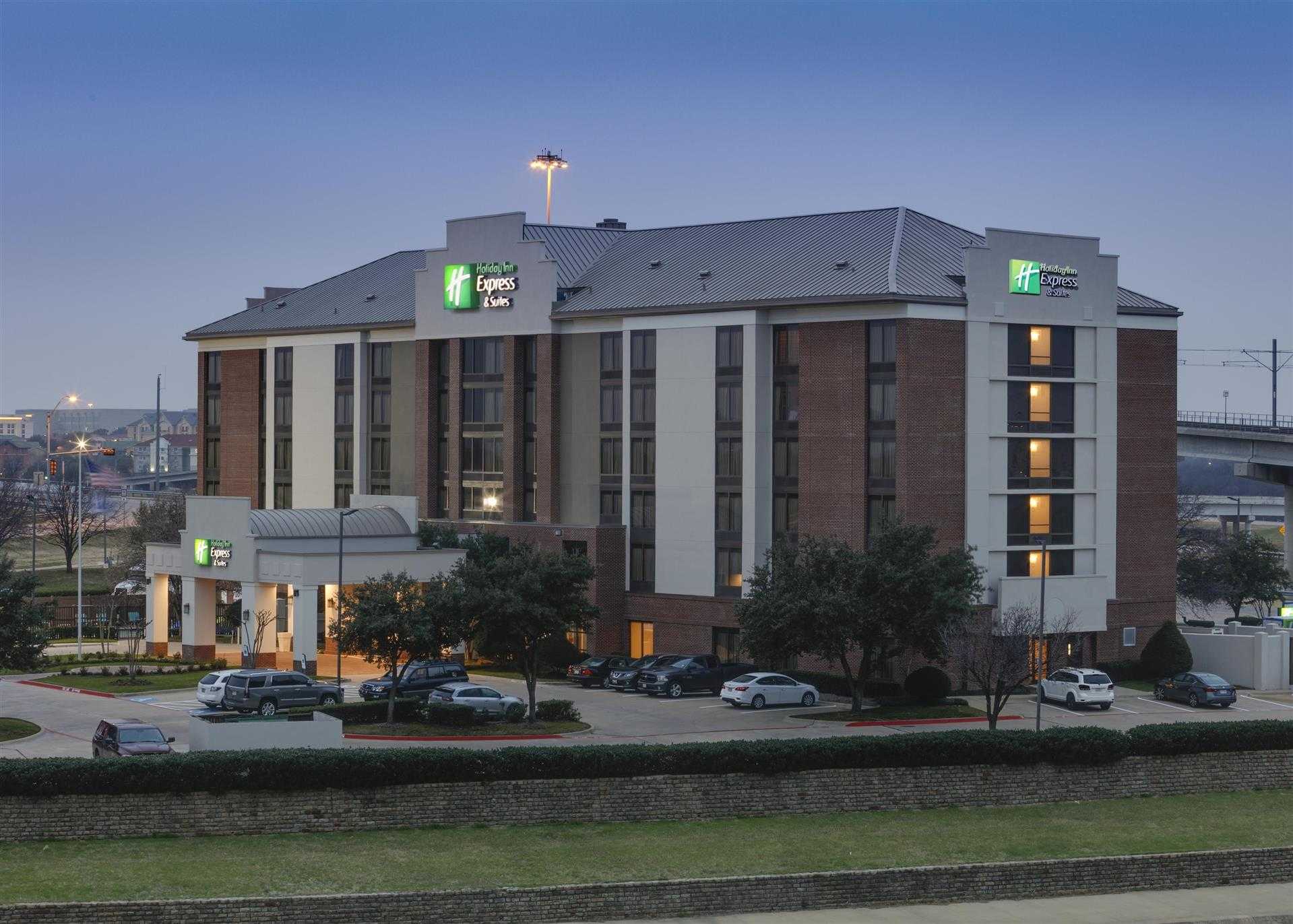 Holiday Inn Express & Suites Irving Conv Ctr - Las Colinas i Irving, TX