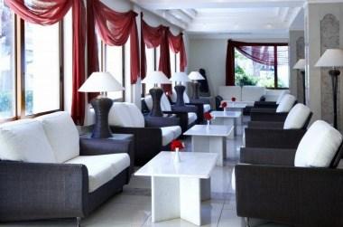 Sunshine Rhodes in Ialyssos, GR